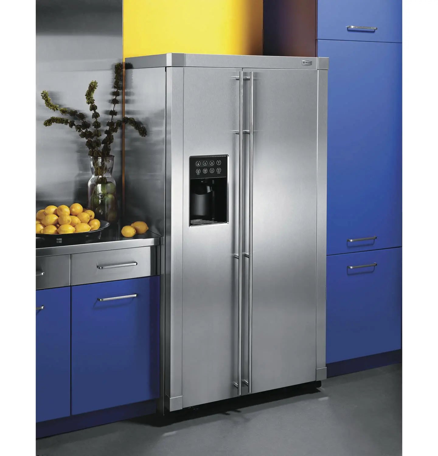 Used: GE Monogram® Free-Standing Side-by-Side Stainless Steel-Wrapped Refrigerator ZFSB23DXSS