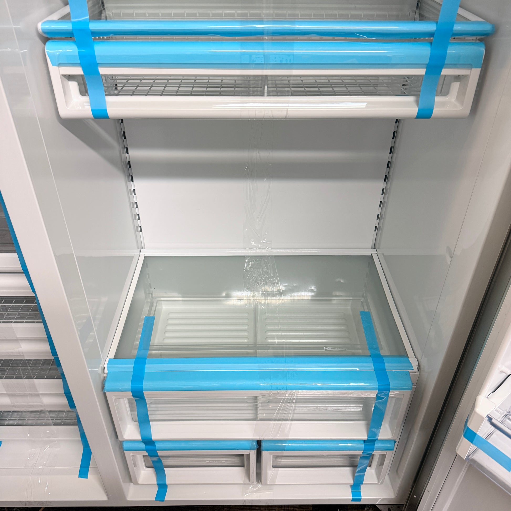 Refurbished: 632/0 48” Side By Side Refrigerator Panel Ready