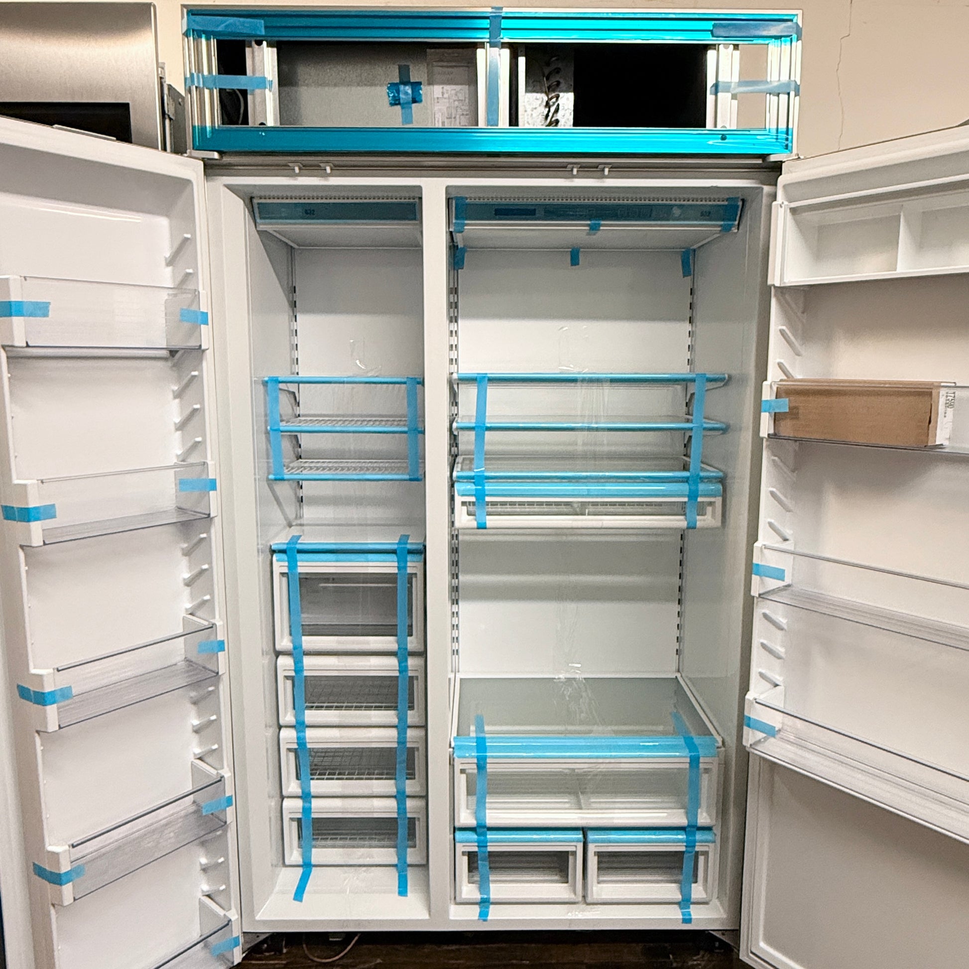 Refurbished: 632/0 48” Side By Side Refrigerator Panel Ready