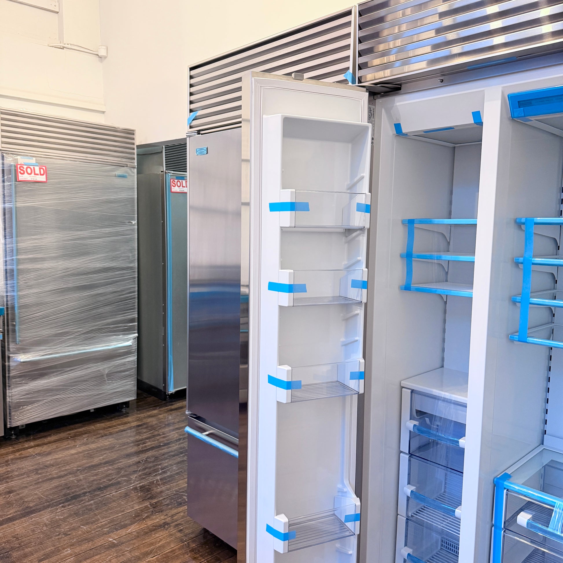 Refurbished: Sub-Zero BI-36S/S/TH Classic Side By Side Refrigerator Stainless Steel