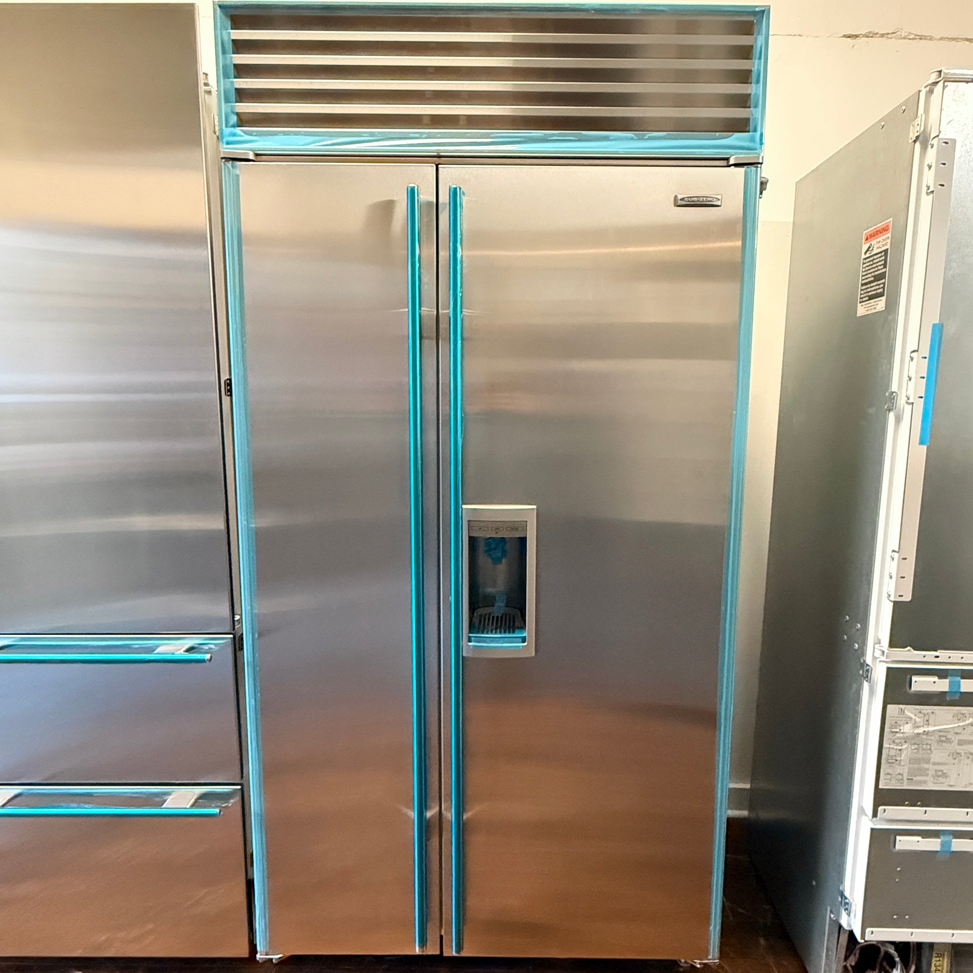 Refurbished: Sub-Zero 685/S 42” Side By Side Refrigerator Water/ Ice Dispenser Stainless Steel